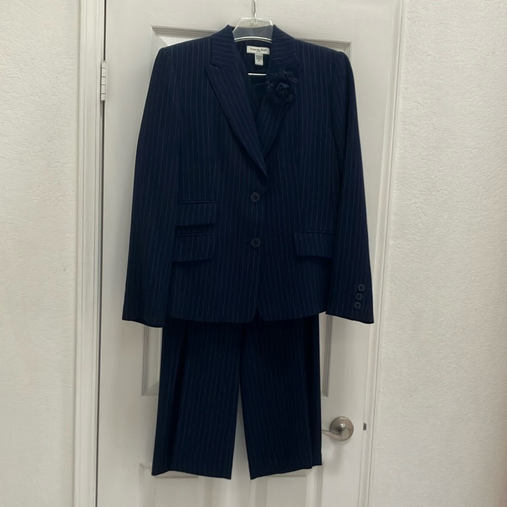 Size 16 women’s suit